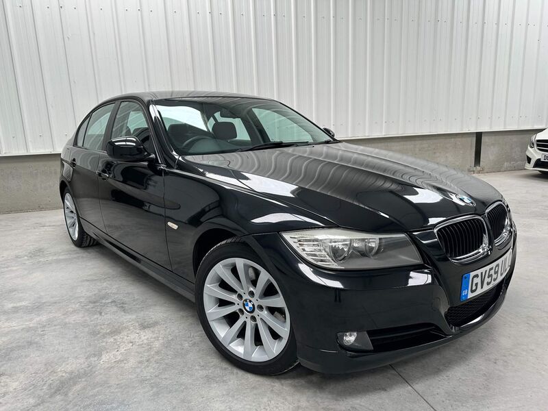 View BMW 3 SERIES 2.0 320d SE Euro 5 4dr