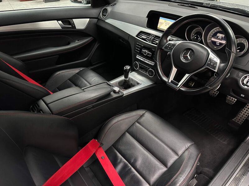 View MERCEDES-BENZ C CLASS 1.6 C180 BlueEfficiency AMG Sport Plus Euro 5 (s/s) 2dr