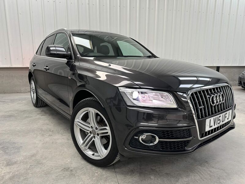 View AUDI Q5 2.0 TDI S line Plus S Tronic quattro Euro 5 (s/s) 5dr