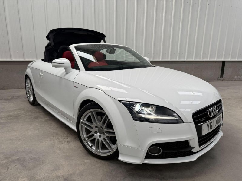 View AUDI TT 2.0 TDI S line Roadster quattro Euro 5 2dr