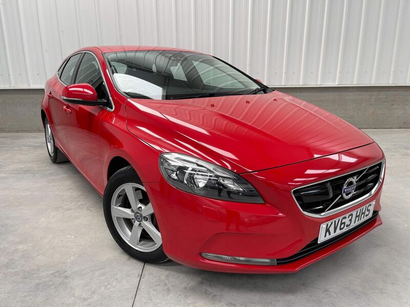 View VOLVO V40 2.0 D3 SE Nav Geartronic Euro 5 (s/s) 5dr