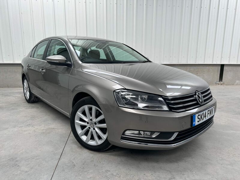 View VOLKSWAGEN PASSAT 1.6 TDI BlueMotion Tech Executive Euro 5 (s/s) 4dr