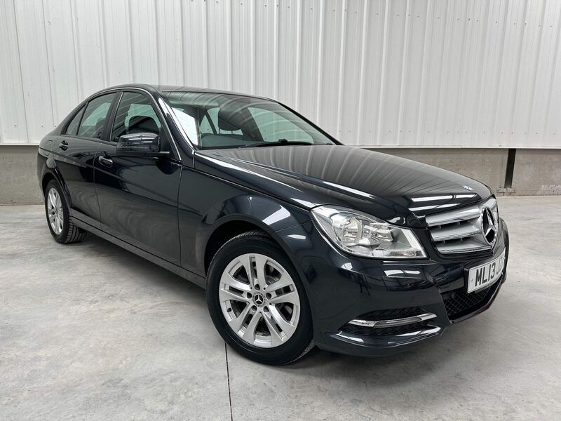 View MERCEDES-BENZ C CLASS 2.1 C220 CDI BlueEfficiency Executive SE Euro 5 (s/s) 4dr